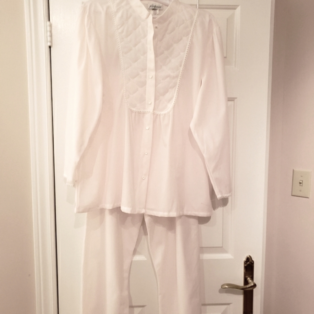 NWOT Ladie's vintage  XL pyjama